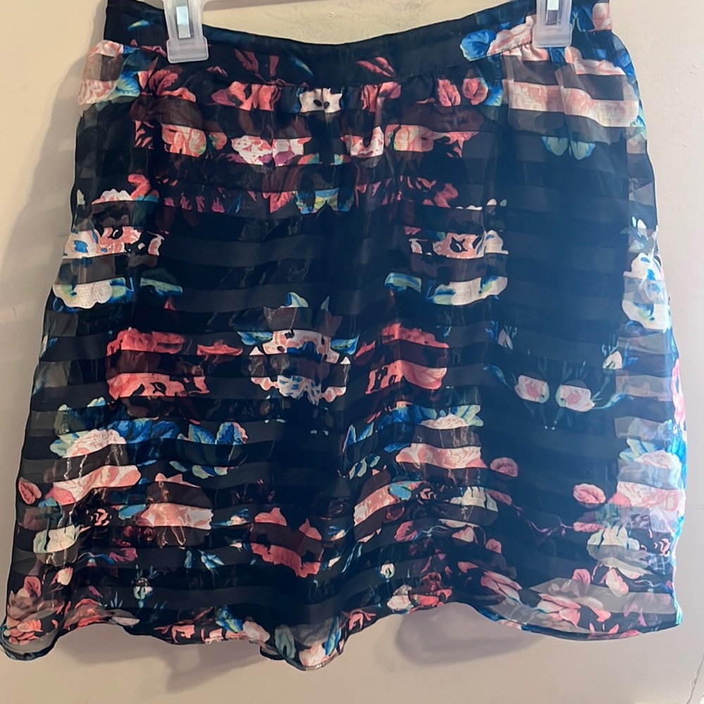 Women’s Xhilaration Black Floral Skirt